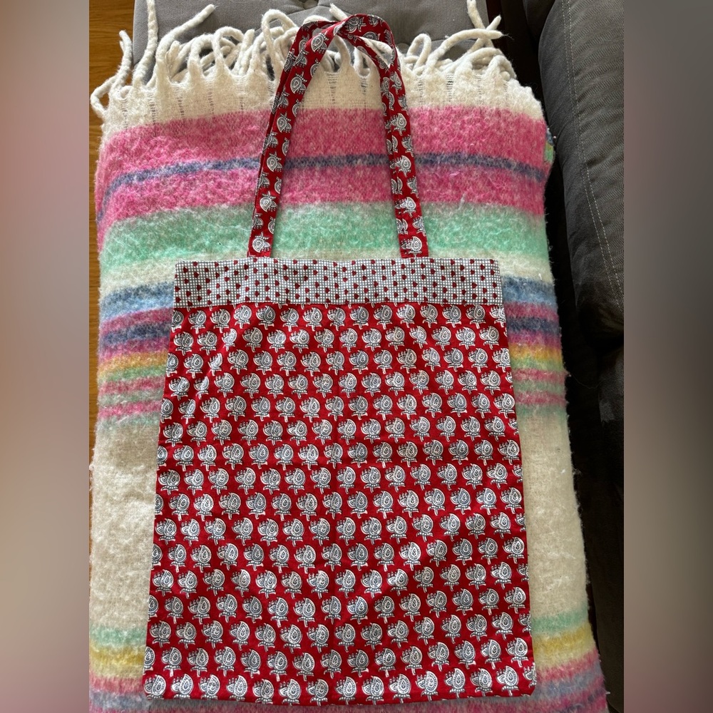Anokhi Simrane Hand Block Printed Tote - Picture 6 of 6